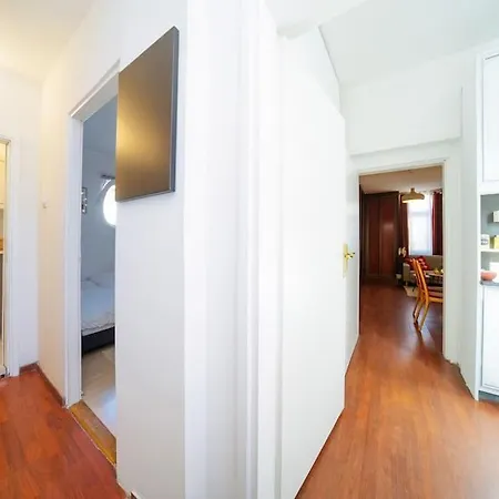 Scadarlija Vintage Old Town Renovated Apartament Belgrad