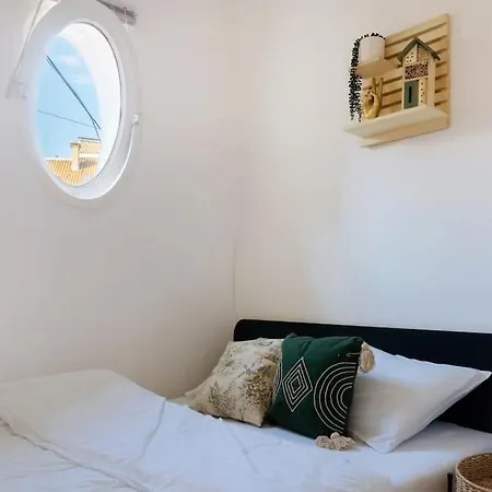 Scadarlija Vintage Old Town Renovated *