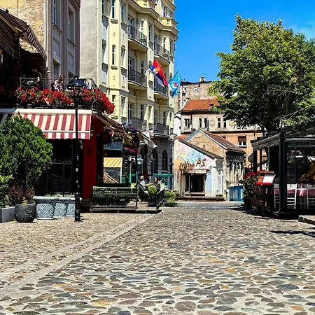 Scadarlija Vintage Old Town Renovated Apartment