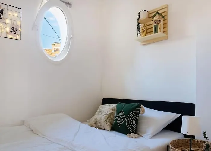 Scadarlija Vintage Old Town Renovated *