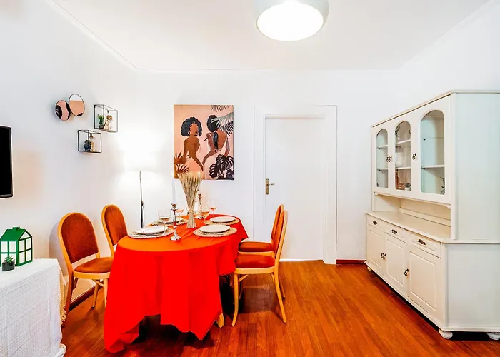 Scadarlija Vintage Old Town Renovated *